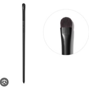 Morphe Oval Shadow Brush